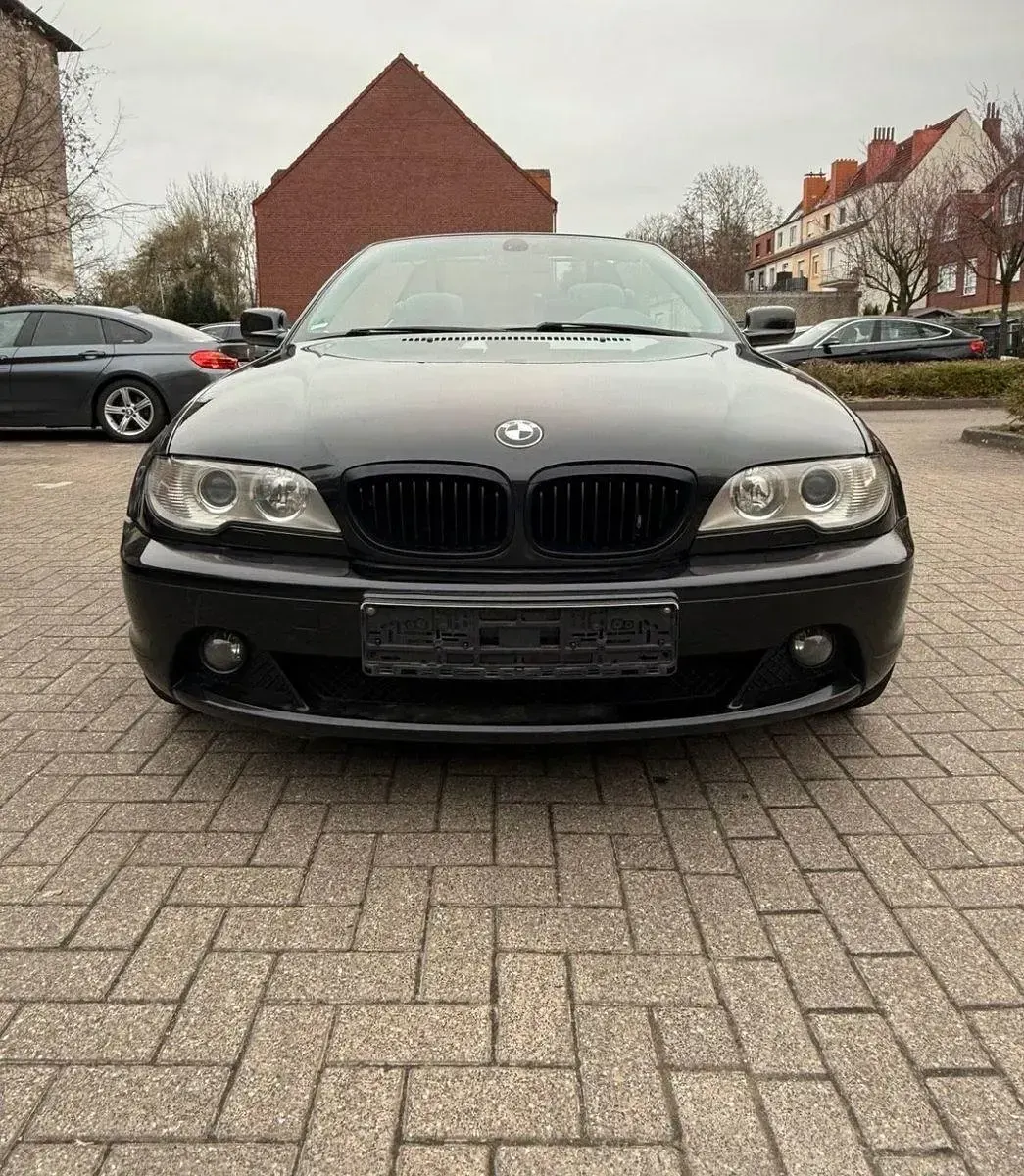Gebraucht BMW 320 Cabriolet 170 PS (125 kW) 2005 Schwarz Cabrio