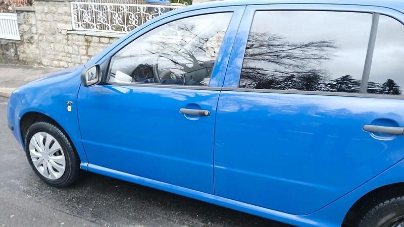 Gebraucht Skoda Fabia 60 PS (44 kW) 2000 Blau Kleinwagen