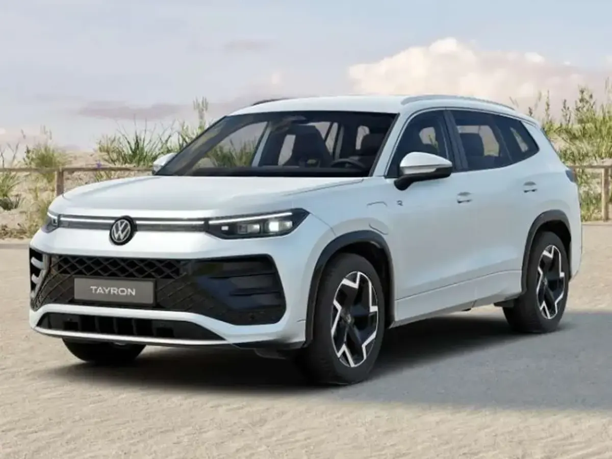 Neu VW Tayron R-line 150 PS (110 kW) 2026 Silber SUV