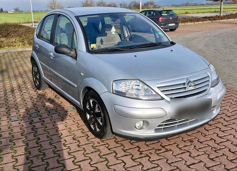 Silber Gebraucht 2004 Citroën C3 Kleinwagen | 2.000 € (Fairer Preis) - Bild 1/4