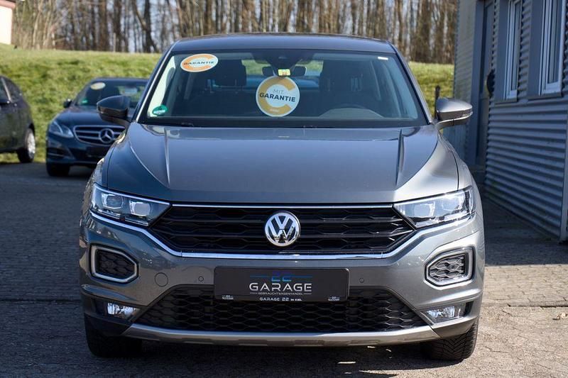 Gebraucht VW T-Roc Style 116 PS (85 kW) 2018 Grau SUV