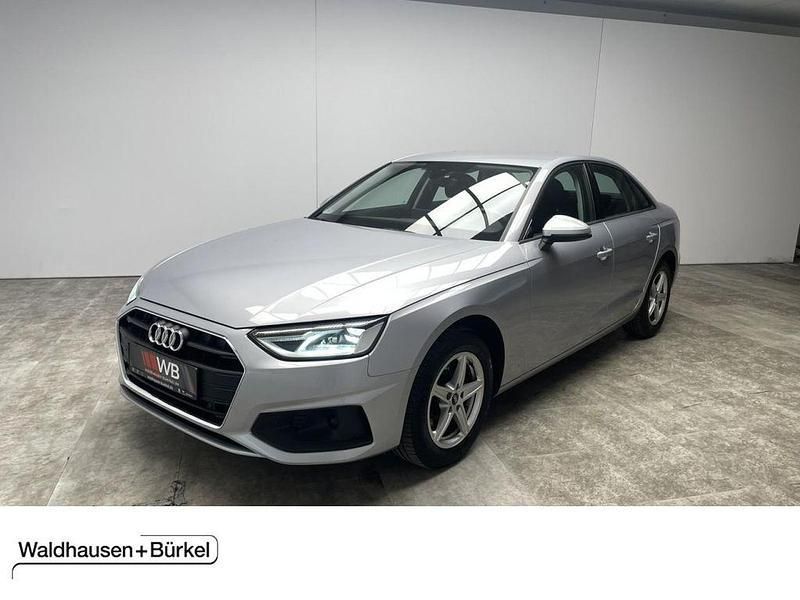 Florettsilber (metallic) Gebraucht 2022 Audi A4 Limousine | 21.500 € (Guter Preis) - Bild 1/4
