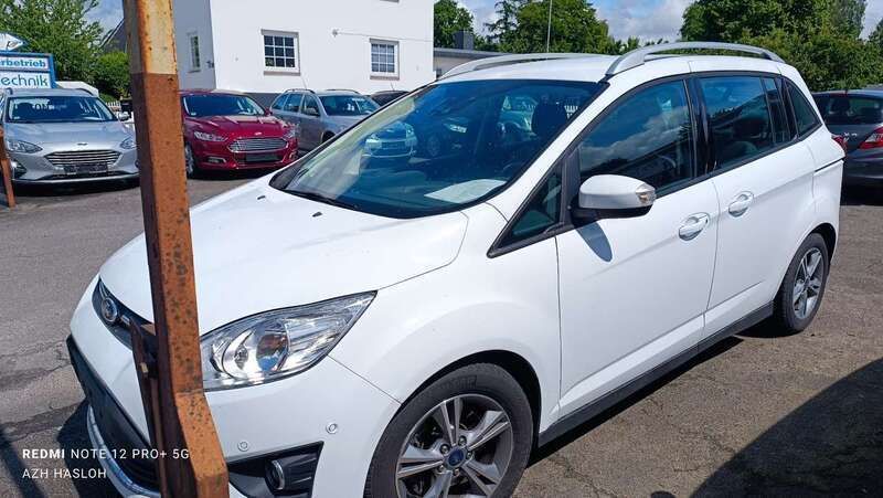 Frostweiß Gebraucht 2015 Ford Grand C-Max SYNC Edition Van / Kleinbus | 6.990 € (Superpreis) - Bild 1/4