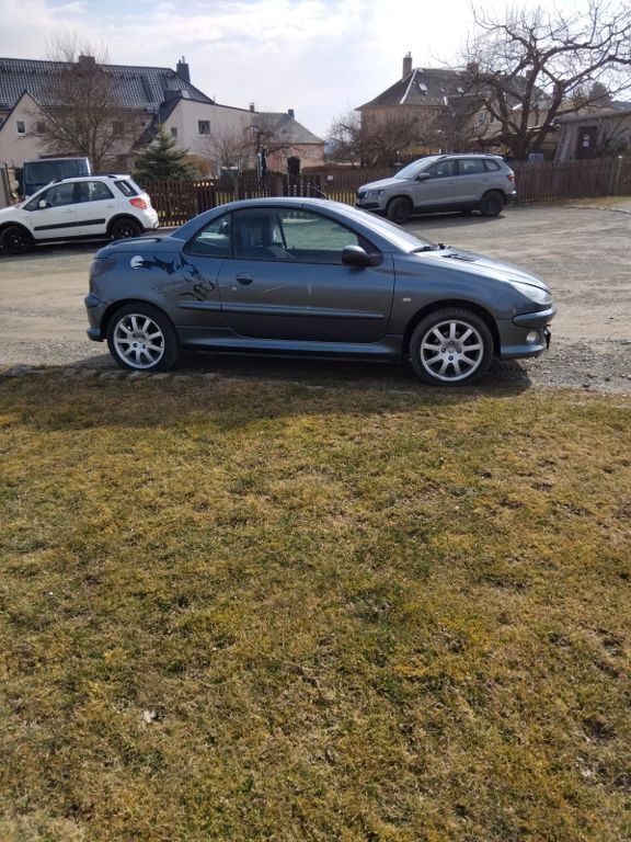 Gebraucht 2005 Peugeot 206 CC Tendance Cabrio | 1.750 € (Fairer Preis) - Bild 1/4
