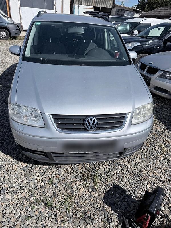 Silber Gebraucht 2003 VW Touran Van / Kleinbus | 1.100 € (Guter Preis) - Bild 1/4