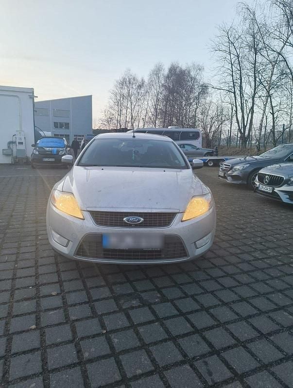 Gebraucht Ford Mondeo 125 PS (91 kW) 2009 Silber Kombi