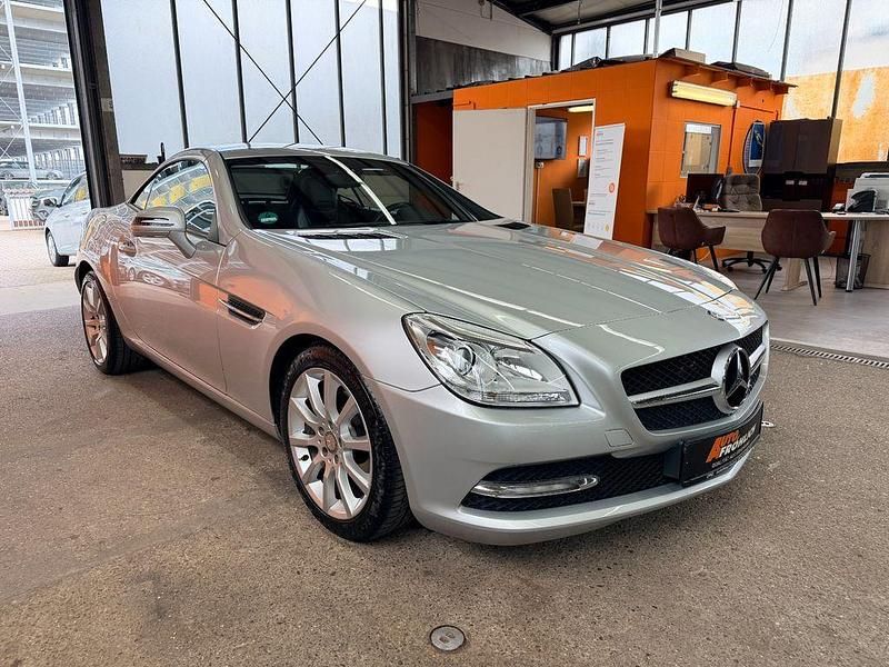 Gebraucht Mercedes SLK200 184 PS (135 kW) 2012 Silber Cabrio