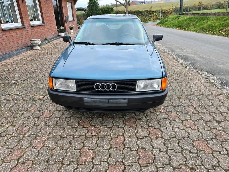 Second-hand Audi 80 75 CP (55 kW) 1987 Albastru Berlinǎ