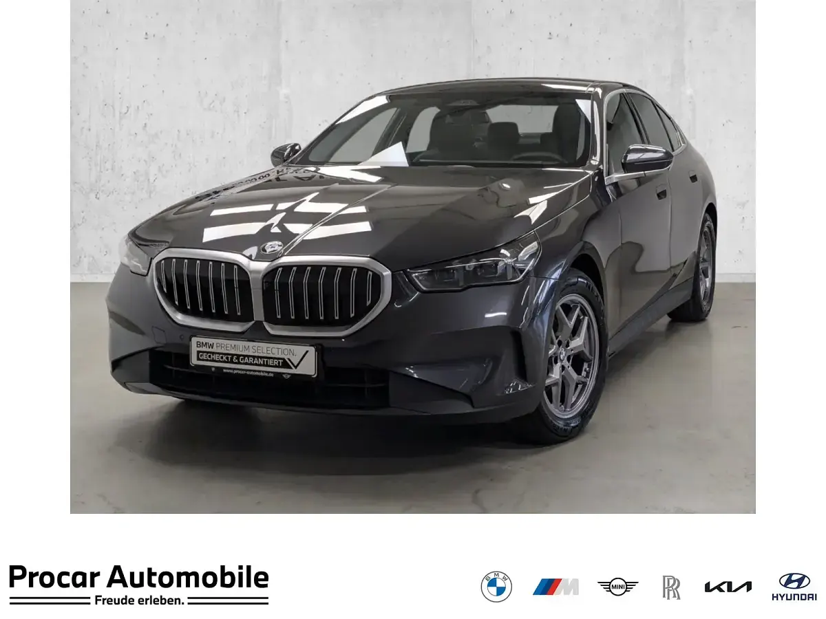 Gebraucht BMW 520 Sport Line 197 PS (144 kW) 2023 Limousine