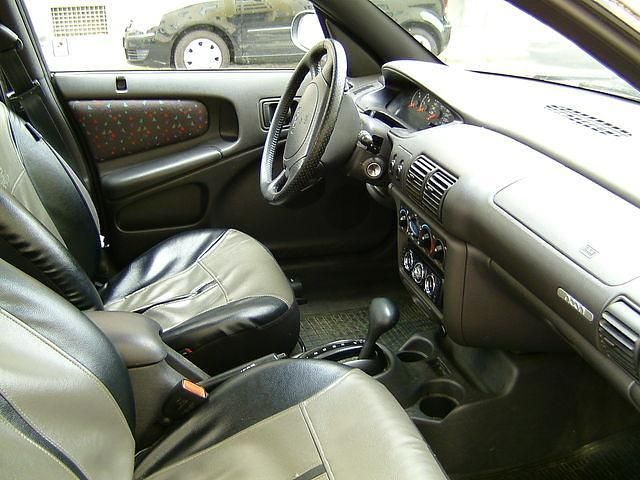 Gebraucht Chrysler Neon 181 PS (133 kW) 1997 Violett metallic Limousine