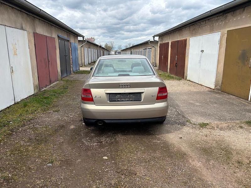 Usata Audi A4 101 CV (74 kW) 2000 Beige Berlina