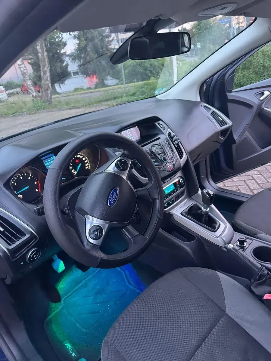 Usata Ford Focus 95 CV (69 kW) 2013 Blu Station wagon