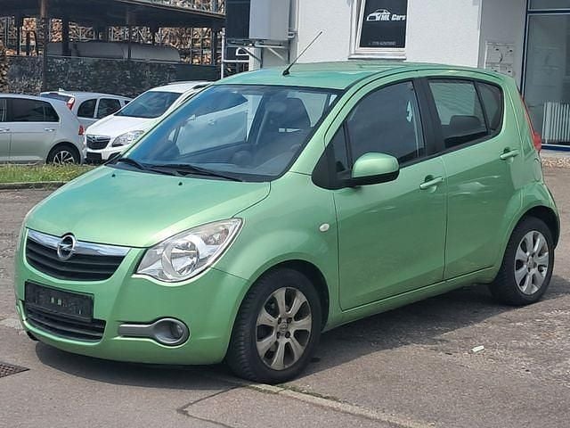 Grün Gebraucht 2008 Opel Agila Edition Limousine | 1.490 € (Guter Preis) - Bild 1/4