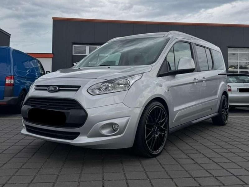 Gebraucht Ford Tourneo Connect Titanium 120 PS (88 kW) 2017 Silber Van / Kleinbus