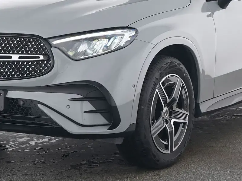 Gebraucht Mercedes GLC300 AMG 204 PS (150 kW) 2026 Grau SUV