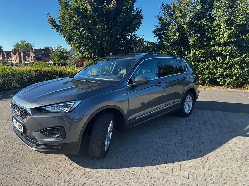 Grau Gebraucht 2019 Seat Tarraco Style SUV | 21.000 € (Fairer Preis) - Bild 1/4