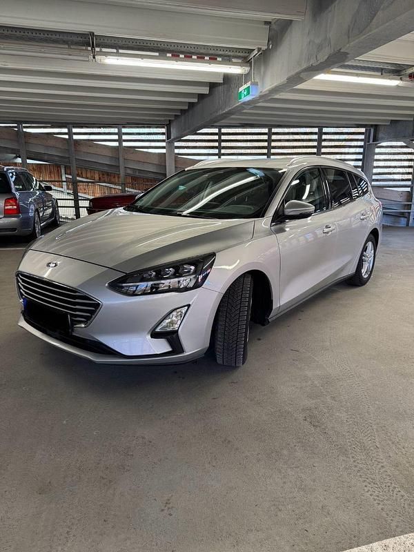 Gebraucht Ford Focus 120 PS (88 kW) 2020 Silber Kombi