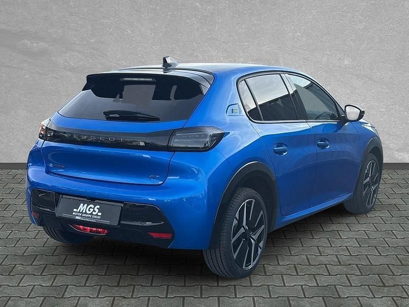 Neu Peugeot e-208 GT 114 kW (156 PS) 2026 Vertigo blau Kleinwagen