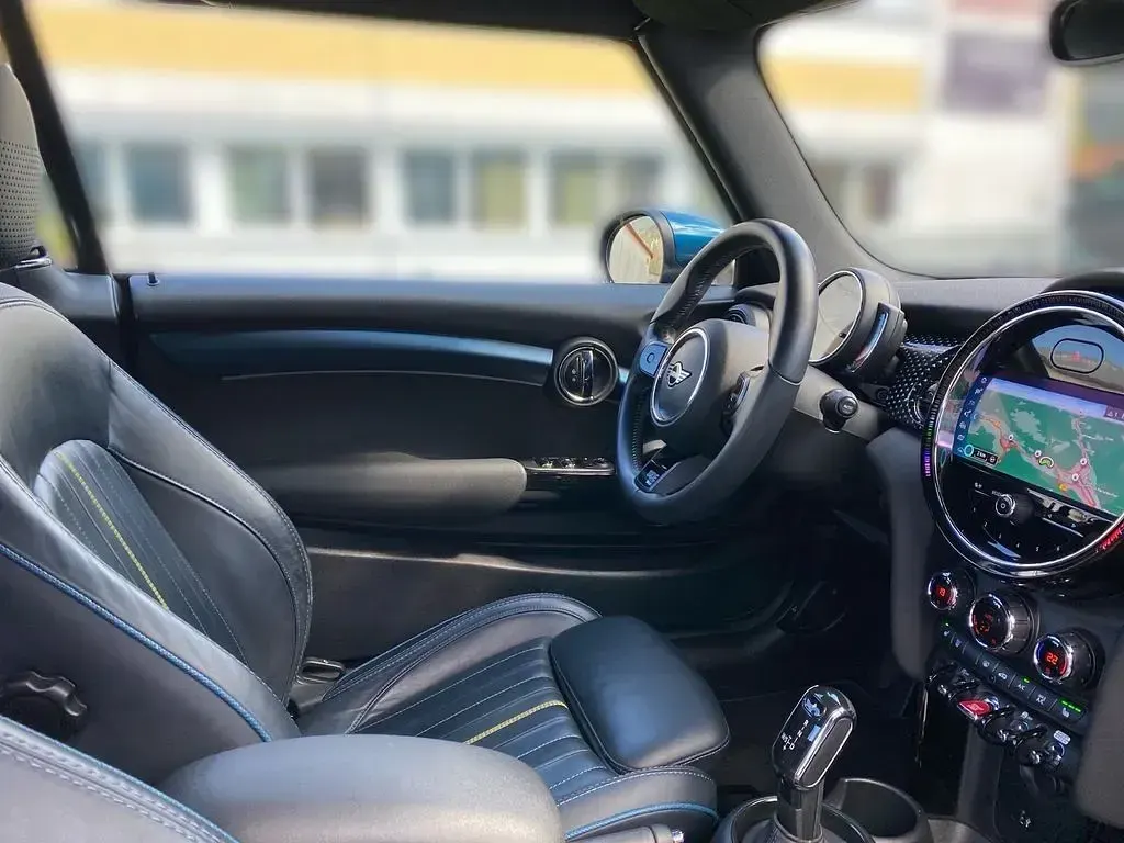 Gebraucht Mini Cooper S Cabriolet 178 PS (130 kW) 2023 Grün Cabrio