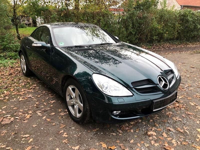 Grün Gebraucht 2005 Mercedes SLK200 Cabrio | 6.499 € (Superpreis) - Bild 1/4