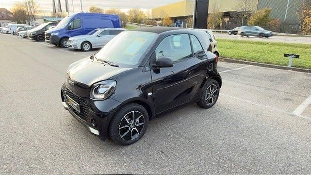 Bodypanels in black Gebraucht 2022 Smart ForTwo Electric Drive Coupé | 10.350 € (Superpreis) - Bild 1/4