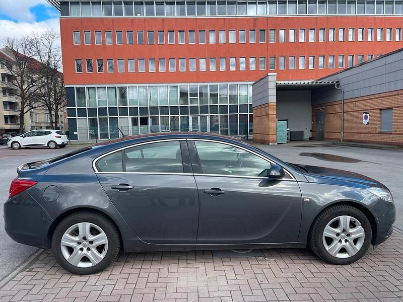 Gebraucht Opel Insignia 115 PS (84 kW) 2009 Grau Limousine