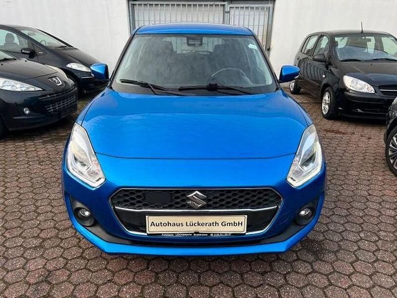 Gebraucht Suzuki Swift Comfort+ 111 PS (81 kW) 2017 Blau metallic Kleinwagen