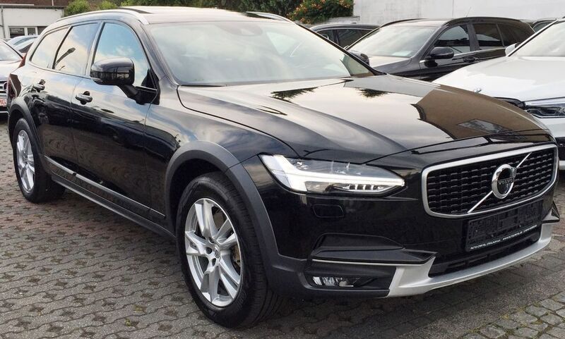 Gebraucht Volvo V90 190 PS (139 kW) 2018 Schwarz Kombi