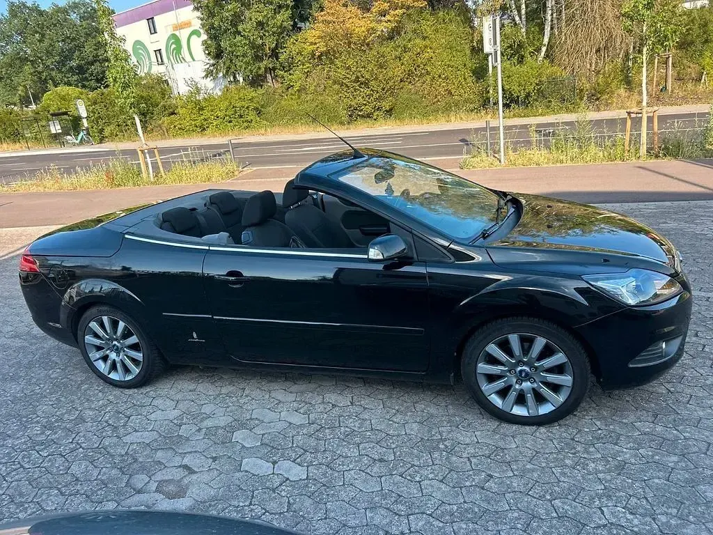 Gebraucht Ford Focus Cabriolet 145 PS (106 kW) 2008 Schwarz Cabrio