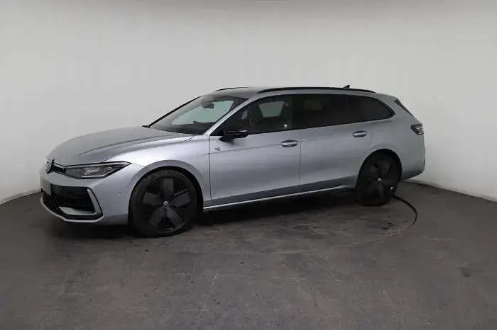 Neu VW Passat R-line 265 PS (194 kW) 2026 Silber, oyster silver (f0) Kombi