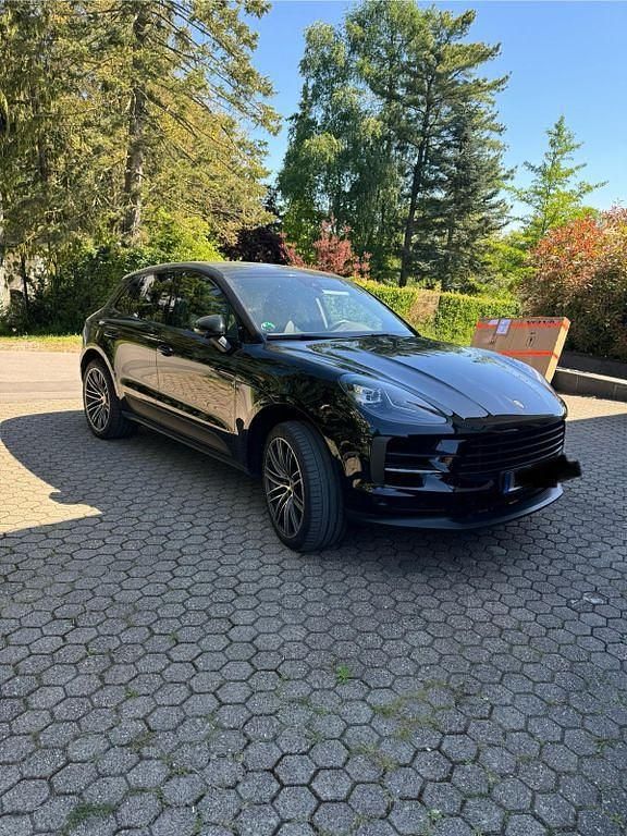 Schwarz Gebraucht 2020 Porsche Macan S SUV | 57.500 € (Fairer Preis) - Bild 1/4