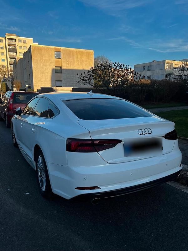 Gebraucht Audi A5 S-Line 190 PS (139 kW) 2019 Weiß Coupé