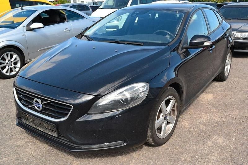 Schwarz Gebraucht 2014 Volvo V40 You! Kombi | 5.799 € (Superpreis) - Bild 1/4