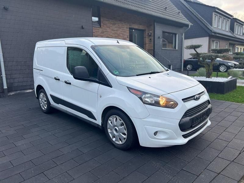 Weiß Gebraucht 2017 Ford Tourneo Connect Ambiente Van / Kleinbus | 10.500 € (Guter Preis) - Bild 1/4