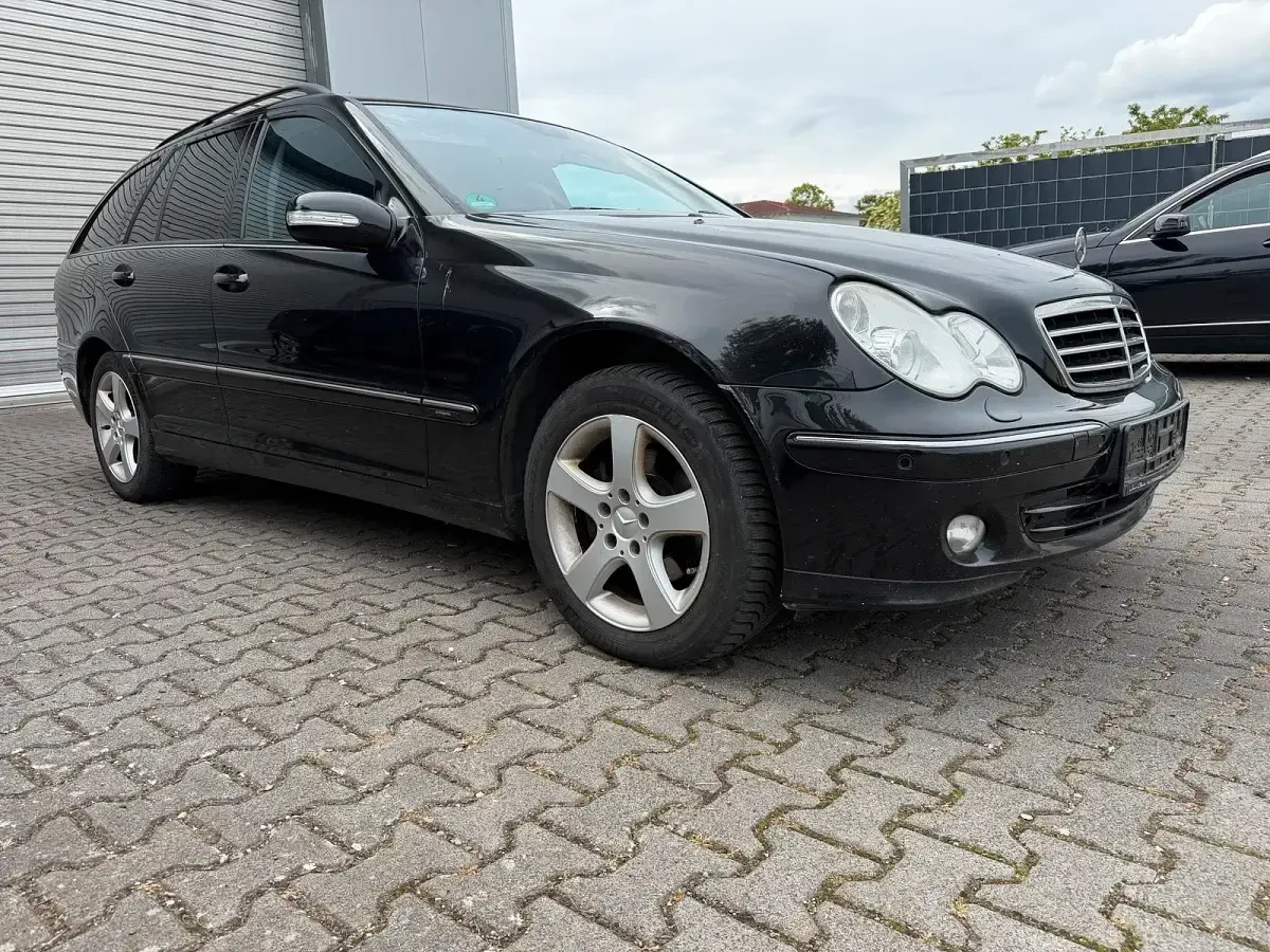 Gebraucht Mercedes C220 150 PS (110 kW) 2006 Schwarz Kombi