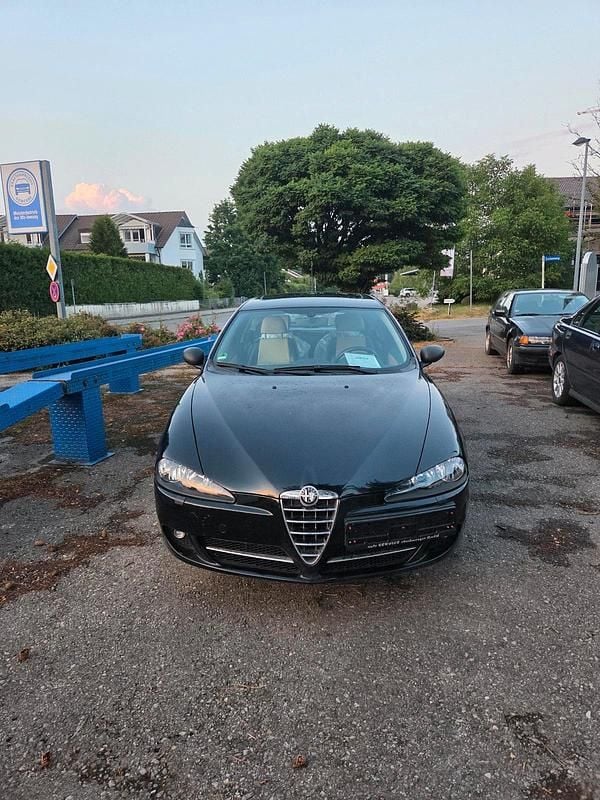 Schwarz Gebraucht 2007 Alfa Romeo 147 Kleinwagen | 3.100 € (Fairer Preis) - Bild 1/4