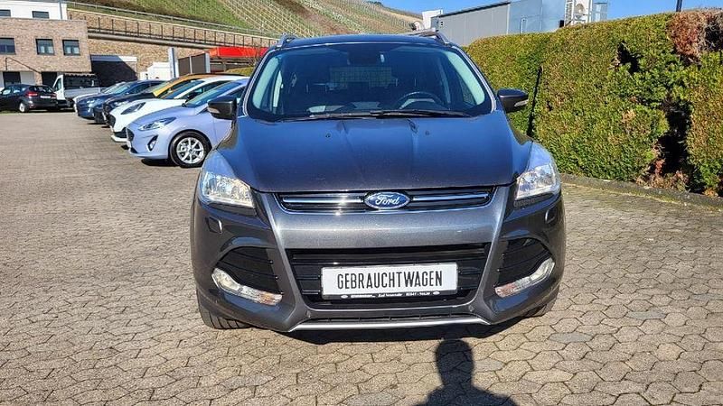 Gebraucht Ford Kuga Titanium 150 PS (110 kW) 2016 Magneticgrau (metallic) SUV
