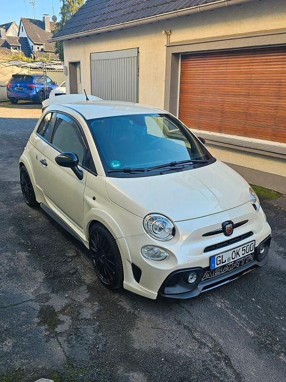 Gebraucht Abarth 500 135 PS (99 kW) 2013 Weiß Kleinwagen