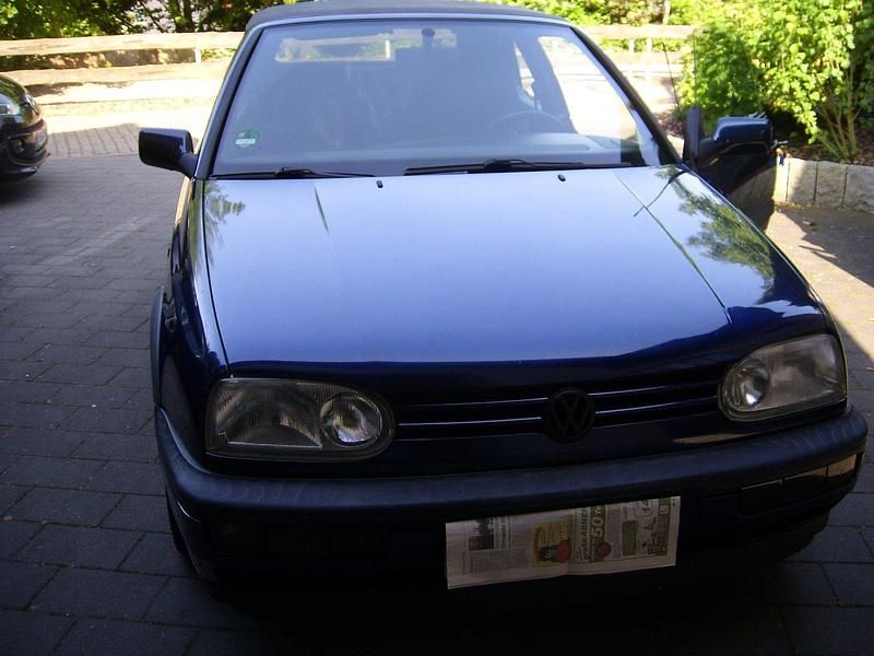 Blau Gebraucht 1994 VW Golf Cabriolet Cabrio | 1.950 € - Bild 1/4