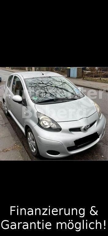 Gebraucht Toyota Aygo Cool 68 PS (50 kW) 2008 Silber Kleinwagen