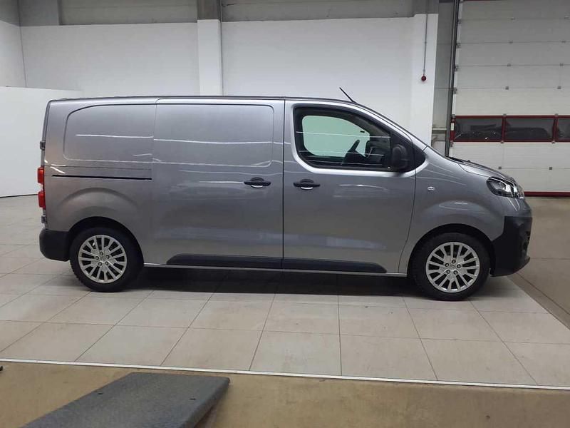 Gebraucht Opel Vivaro Edition 120 PS (88 kW) 2021 Quarz silber metallic Van / Kleinbus