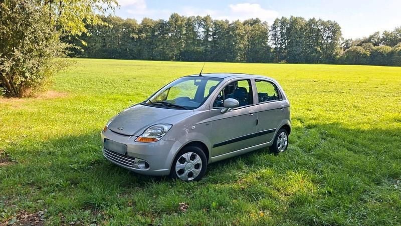 Silber Gebraucht 2009 Chevrolet Matiz Kleinwagen | 1.499 € (Fairer Preis) - Bild 1/4