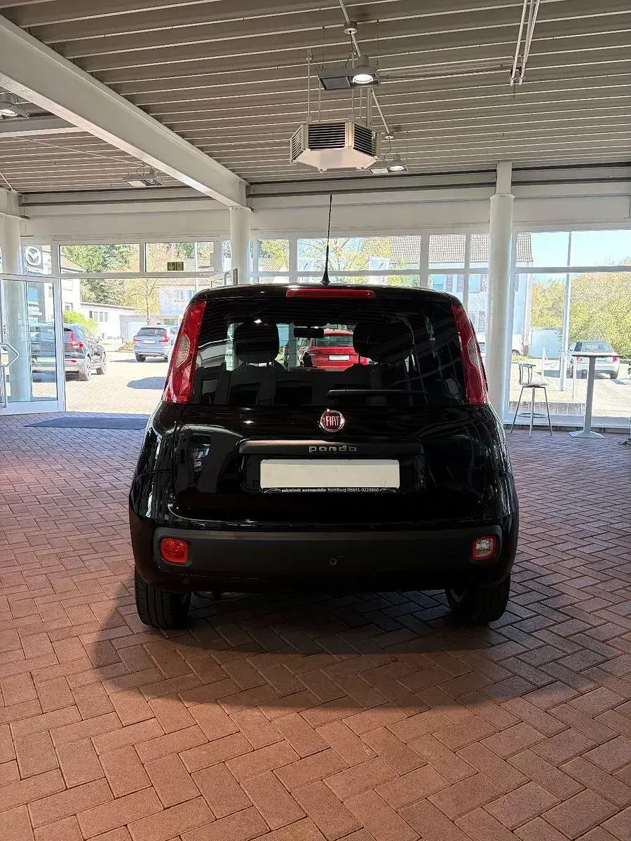 Gebraucht Fiat Panda More 69 PS (50 kW) 2018 Schwarz Kleinwagen