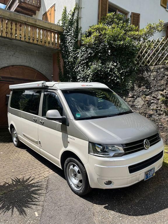Schwarz Gebraucht 2013 VW T5 Van | 22.500 € (Etwas zu teuer) - Bild 1/4