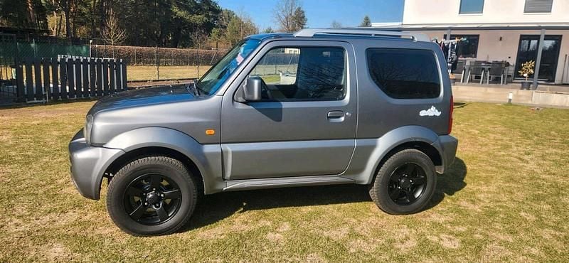 Gebraucht Suzuki Jimny Snow 86 PS (63 kW) 2006 Silber SUV