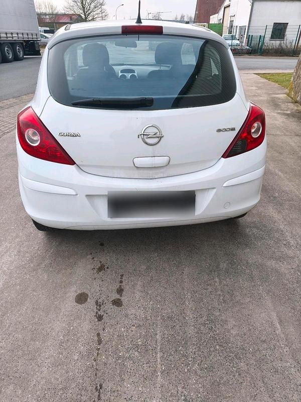 Gebraucht Opel Corsa 70 PS (51 kW) 2012 Weiß Kleinwagen
