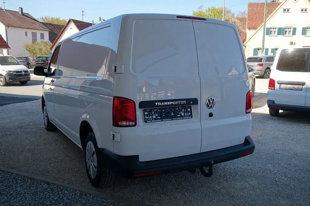 Gebraucht VW Transporter 150 PS (110 kW) 2023 Weiß Van