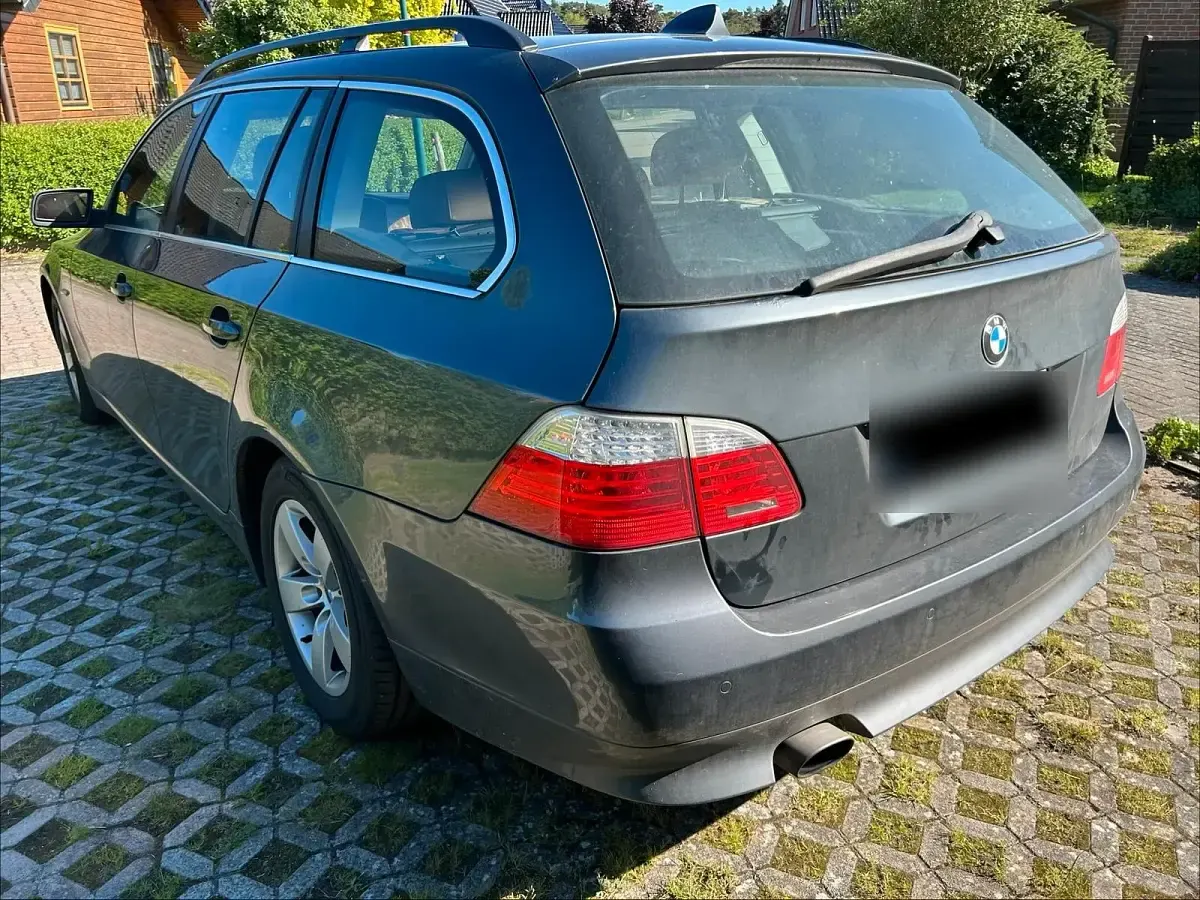 Gebraucht BMW 520 177 PS (130 kW) 2007 Kombi