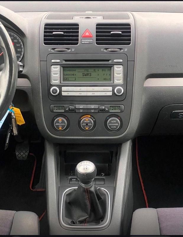 Gebraucht VW Golf IV 80 PS (58 kW) 2006 Orange Kleinwagen