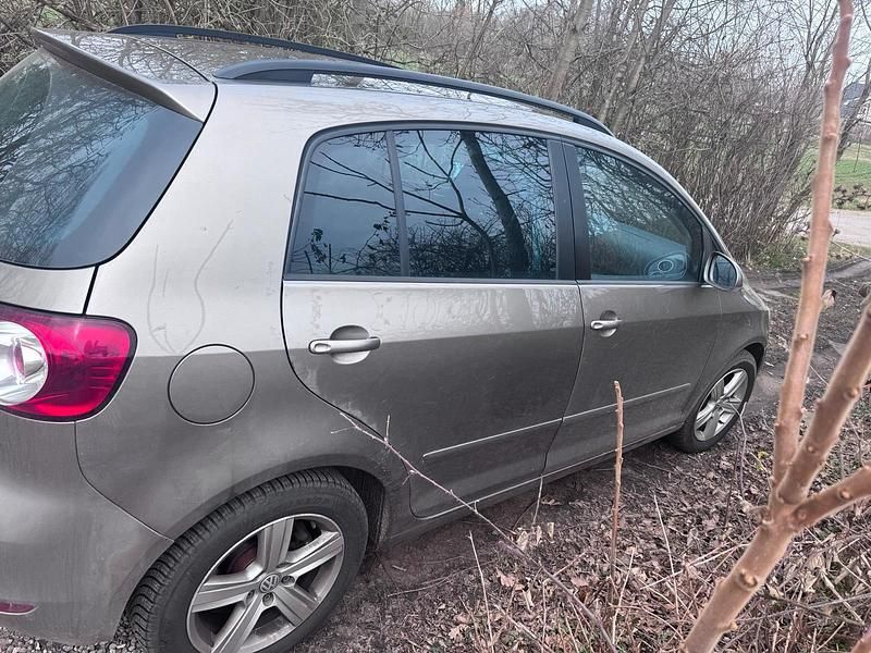 Gebraucht VW Golf VI 140 PS (102 kW) 2011 Kleinwagen